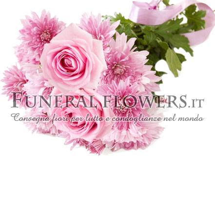 Mazzo funebre di crisantemi e rose rosa