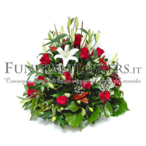 Cuscino funebre di rose rosse e lilium bianchi